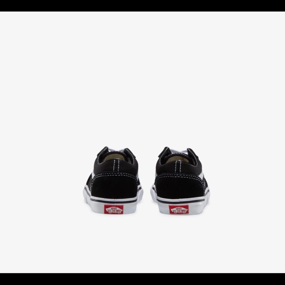 Vans - Picture 3 of 4